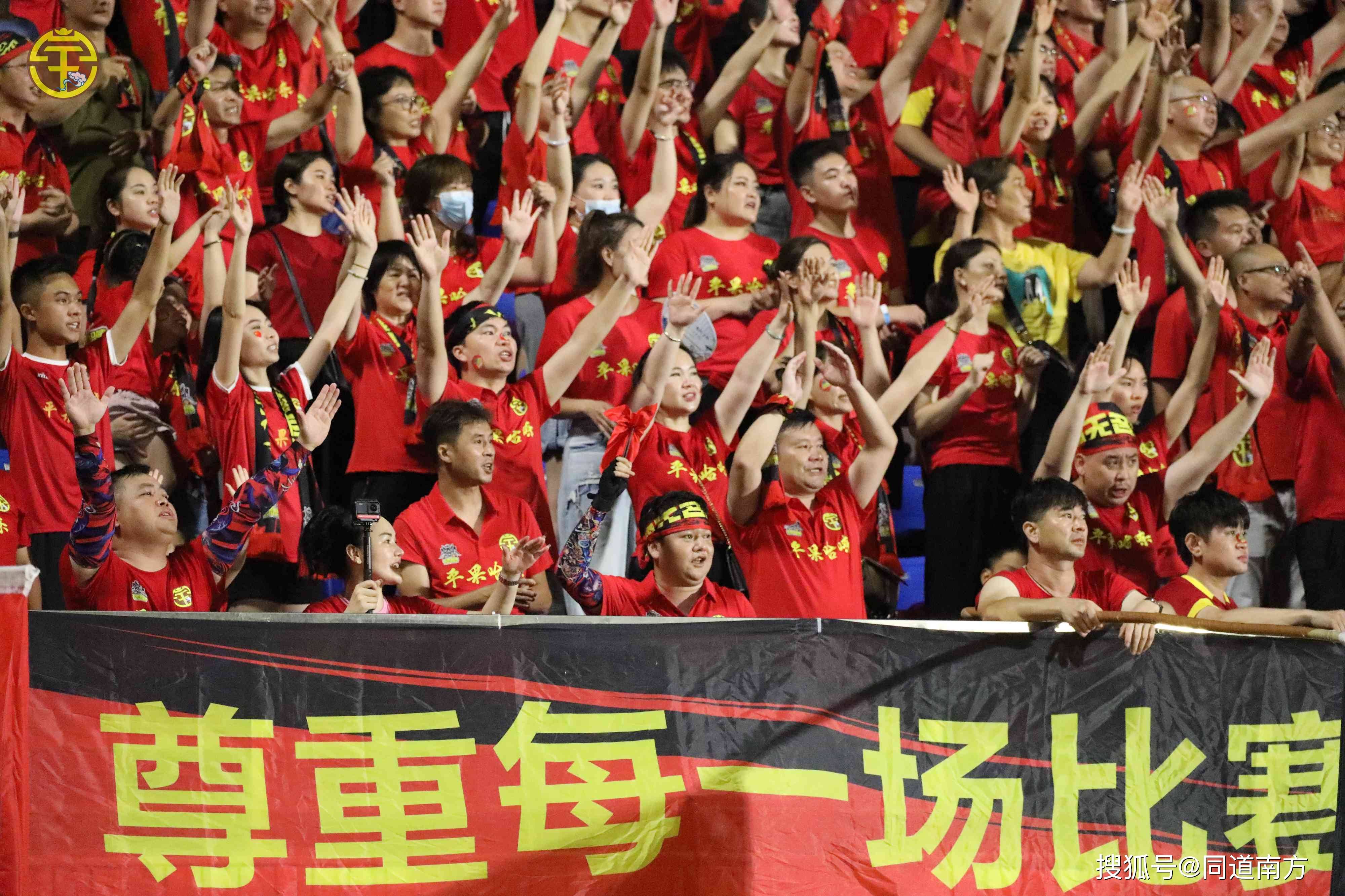 国际赛场上的精彩表现，球迷赞不绝口