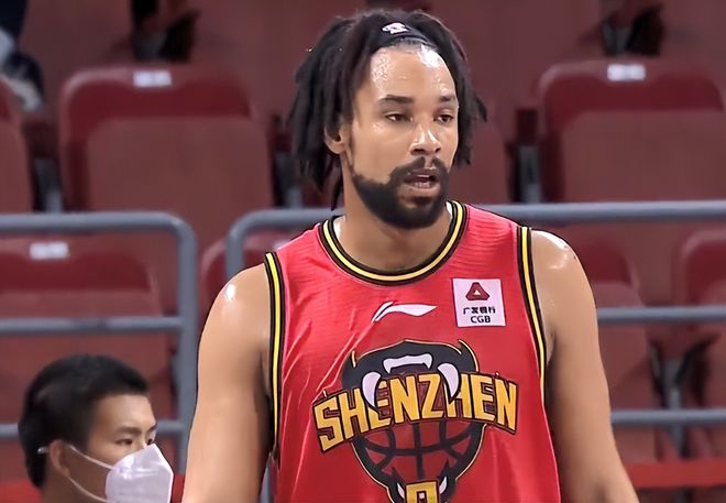 皇冠即时比分-尼斯球队客场战绩不佳，再次失利的简单介绍